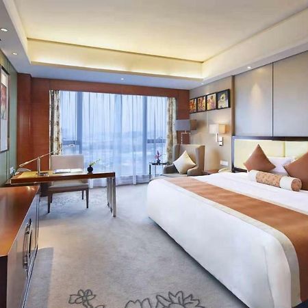 Guangzhou Changfeng Gloria Plaza Hotel Exteriör bild