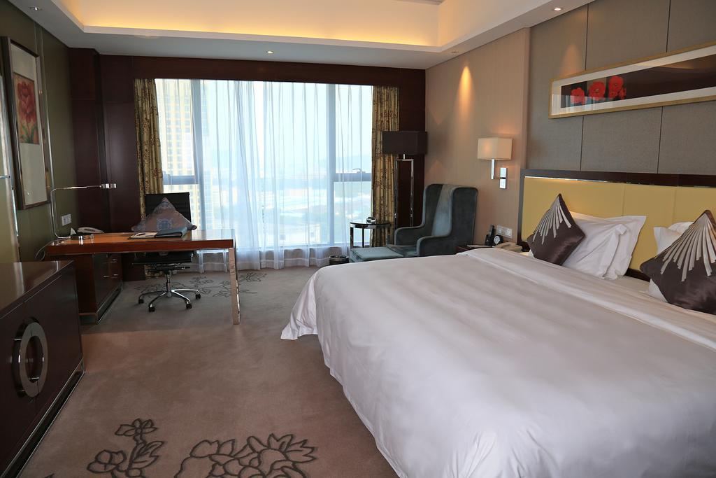 Guangzhou Changfeng Gloria Plaza Hotel Rum bild