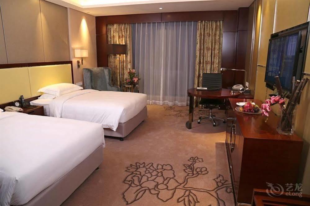 Guangzhou Changfeng Gloria Plaza Hotel Exteriör bild