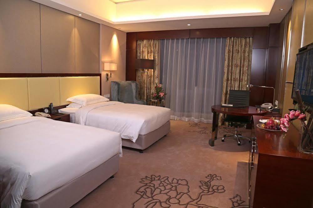 Guangzhou Changfeng Gloria Plaza Hotel Exteriör bild